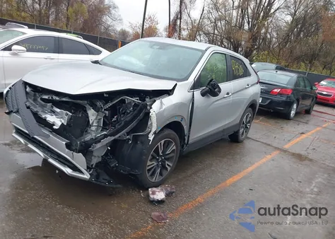 2024 Mitsubishi Eclipse Cross Se S-Awc/Sel S-Awc z USA, uszkodzony, nr VIN JA4ATWAA5RZ067976